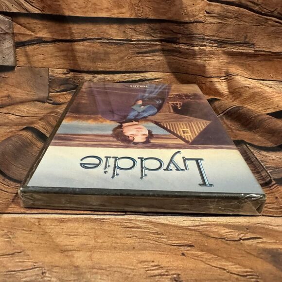 Lyddie DVD 2004 Feature Films For Families Drama Tanya Allen Christianne Hirt - Picture 4 of 6